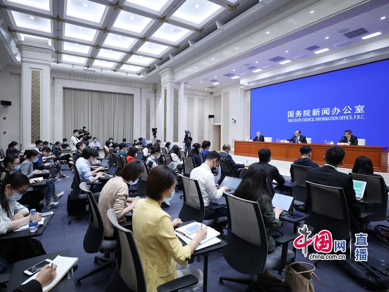 http://www.gov.cn/xinwen/2020-05/22/5513908/images/546597da803e4c94a4da00e40a93cedc.jpg